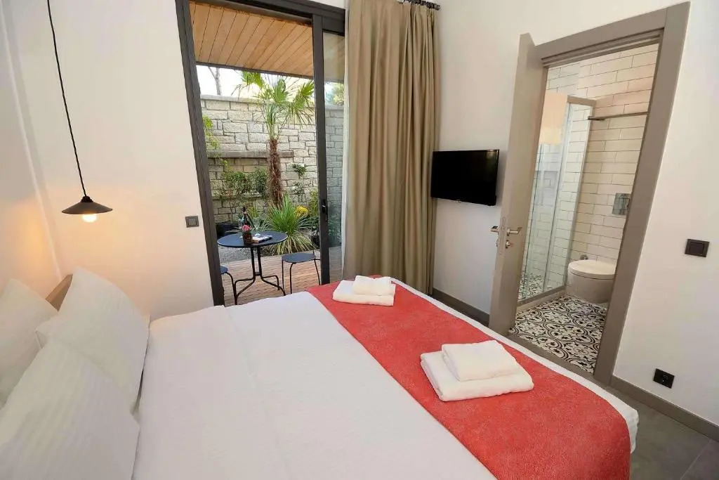 Yerli Otel Alacati