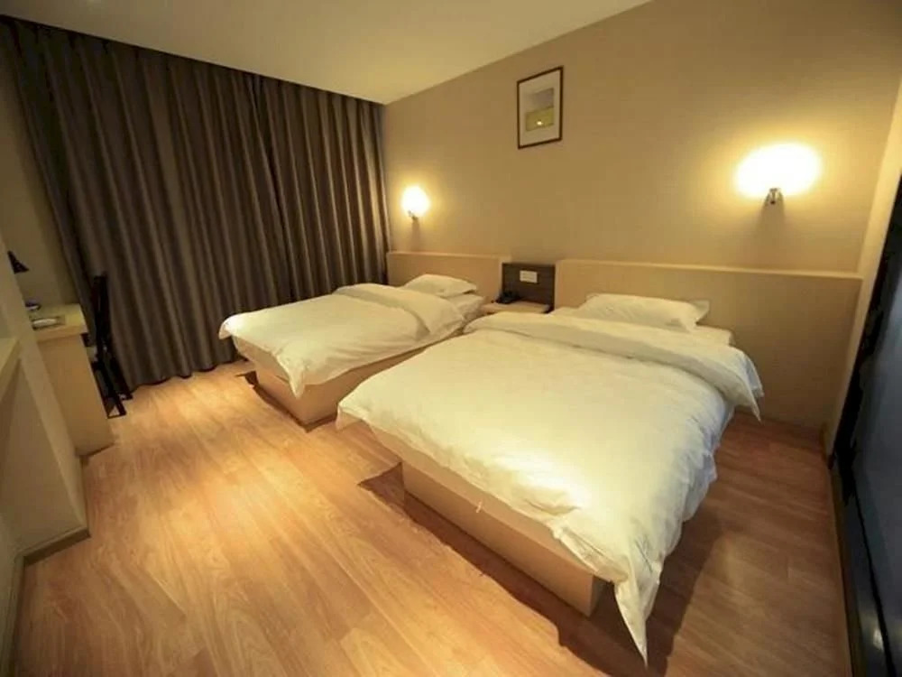 Yunyue Lanting Hotel  (Kunming Xuefu Road)