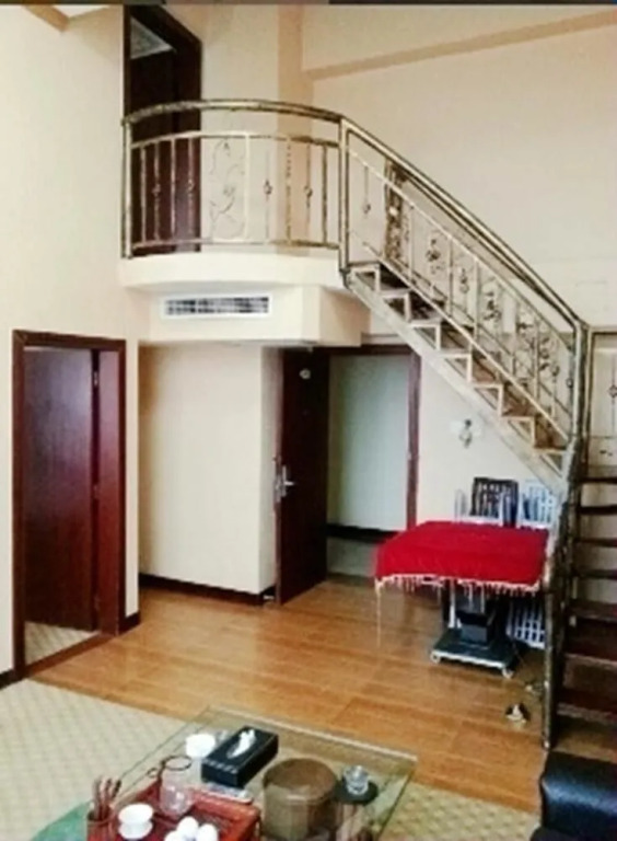 Jiayan Hotel