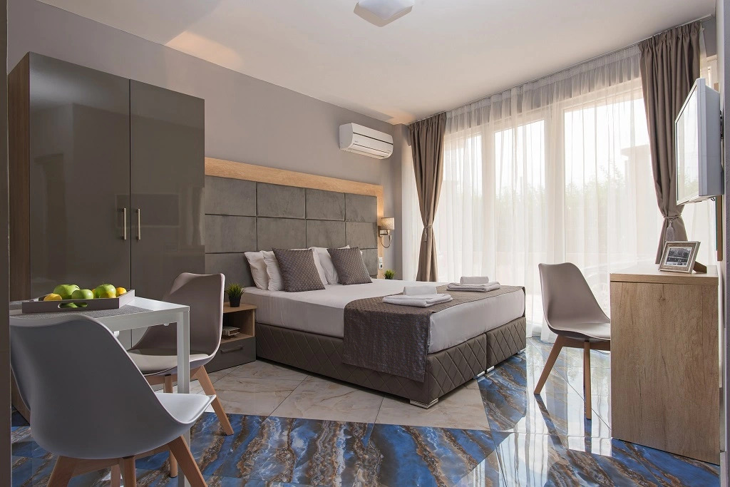 Marina Beach Hotel
