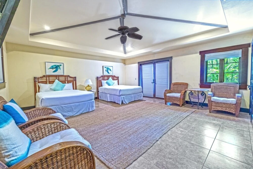 K B M Resorts- Hale-1470 Presidential 3bd, 3ba Beach-front Estate, A/c, Private Yard!