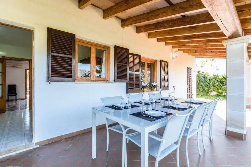 Chalet Falcó with Private Pool and Garden