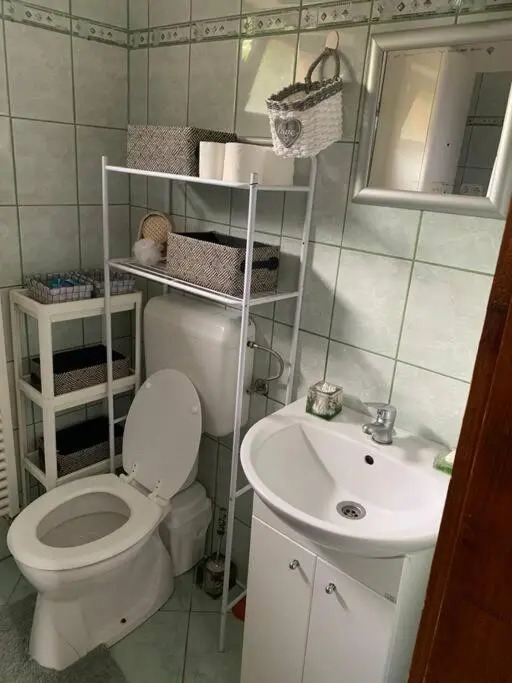 Lakelove Haziko Sopron- Erdo es Topart Mellett