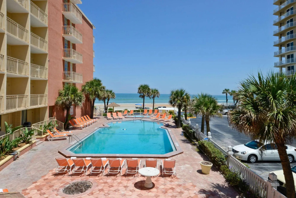 RUSHHH Daytona Beach, Tapestry Collection by Hilton