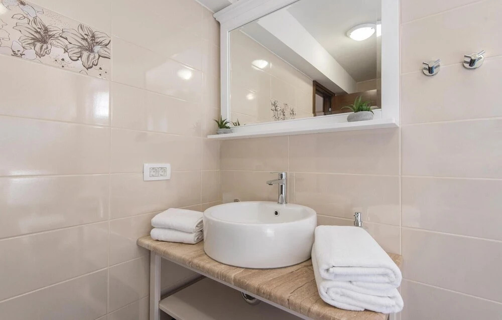 Nice Home in Orebic With Wifi and 2 Bedrooms