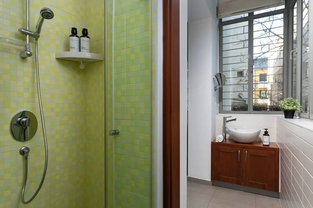 Charming 3BR in Rothschild by HolyGuest
