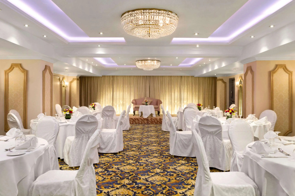 Hawthorn Suites by Wyndham Al Khobar