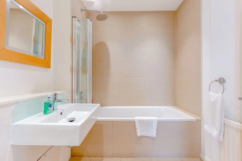 Spacious and Central 3 Bedroom House in Paddington