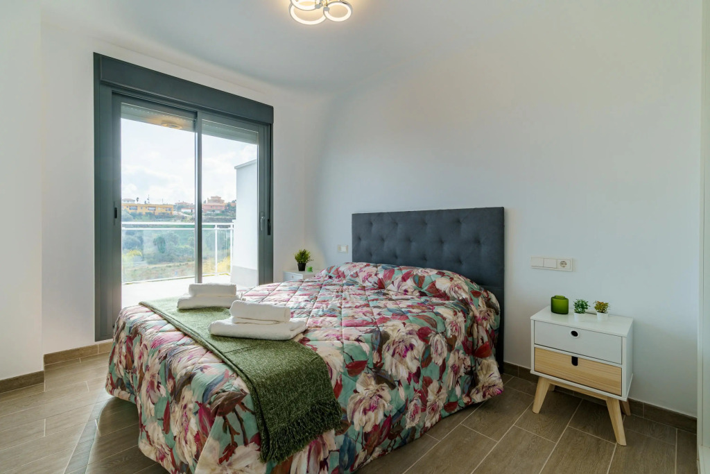 Apartment La Cala With Pool