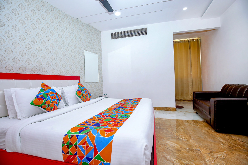 FabHotel Golden Temple I