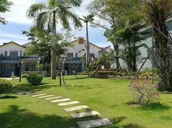 Zhongyiju Travel Rental (Haitang Bay Duty Free City Store)(仲一居旅租  （海棠湾免税城店）)