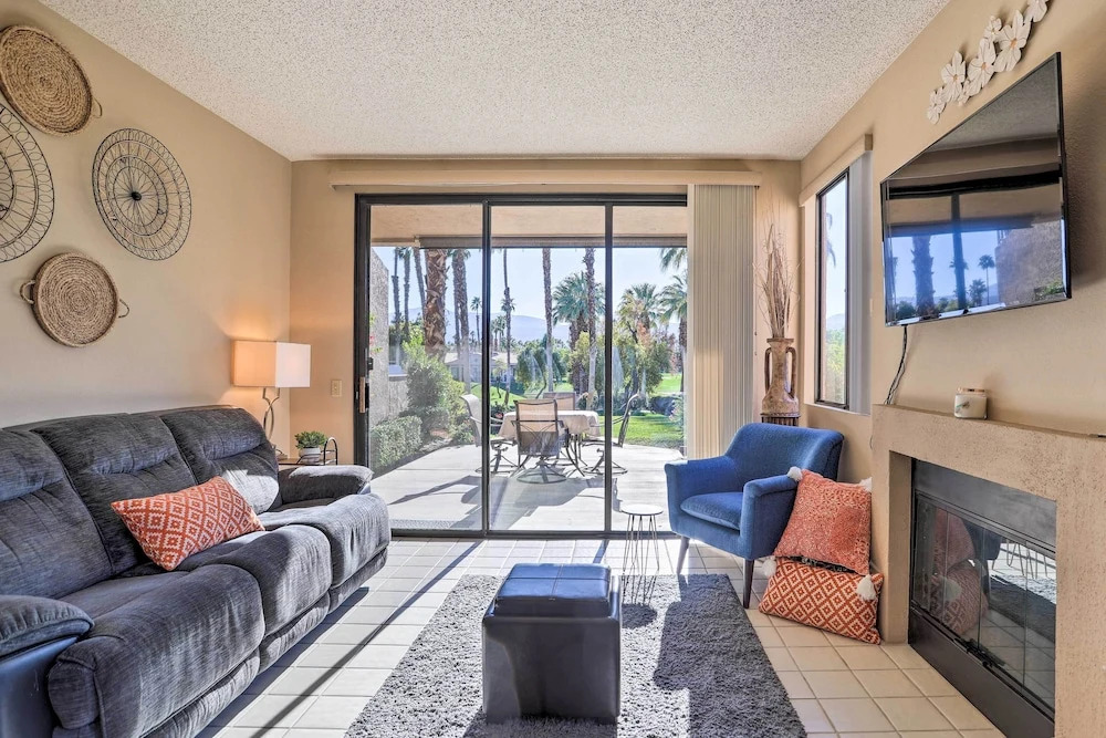 Near Golfing: Palm Desert Condo w/ Pool Access!
