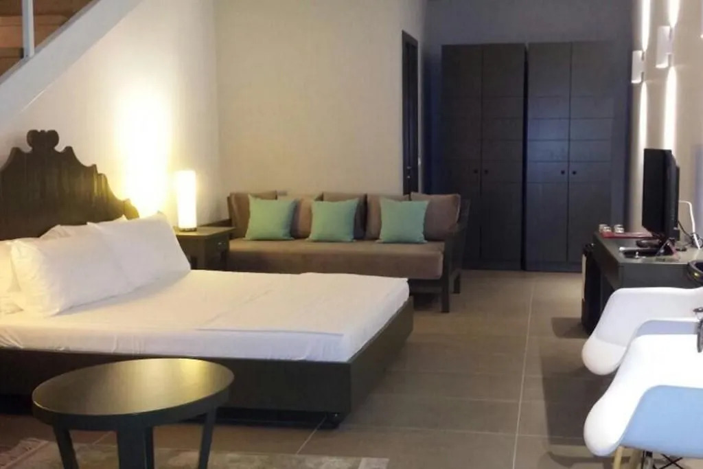 Folie Marine Hotel & Beach Club