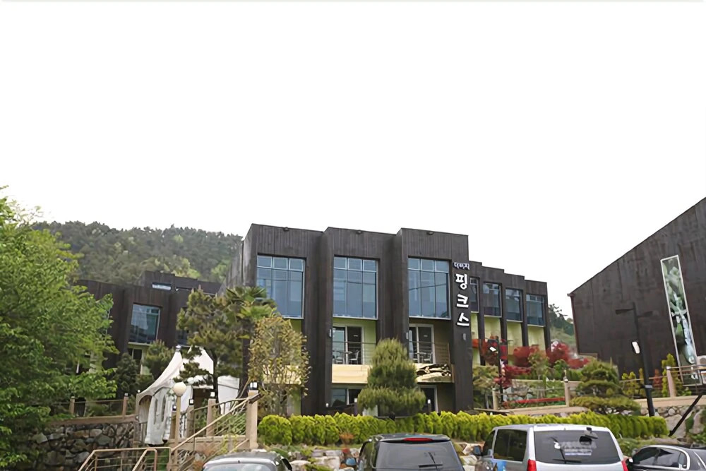 Geoje The Beach Pinx Pension