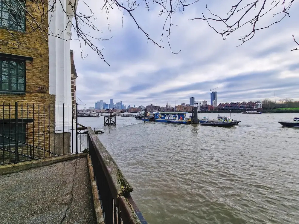 Industrial-chic Flat Near Tower Bridge