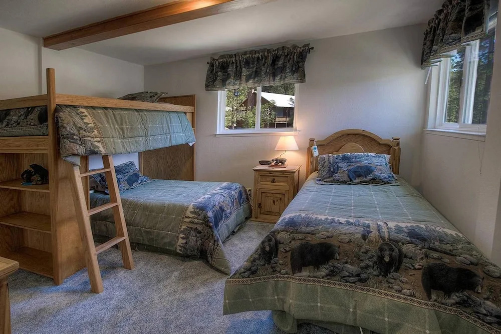 Heavenly Lake View Retreat by Lake Tahoe Accommodations
