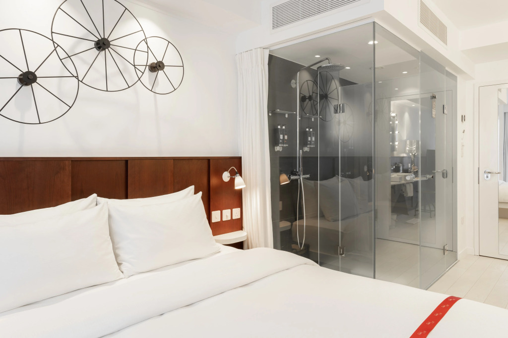 Ruby Lucy Hotel London by IHG