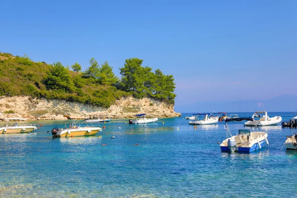 Chrisoula in Longos With 2 Bedrooms and 1 Bathrooms
