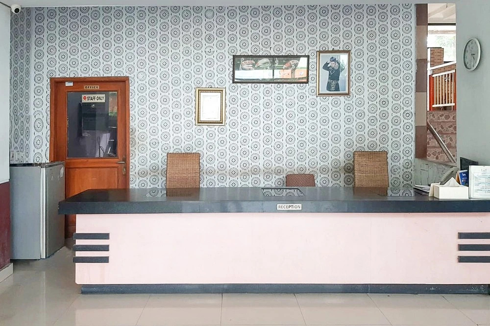 Urbanview Hotel Istana Bangun Jagad Indramayu by RedDoorz