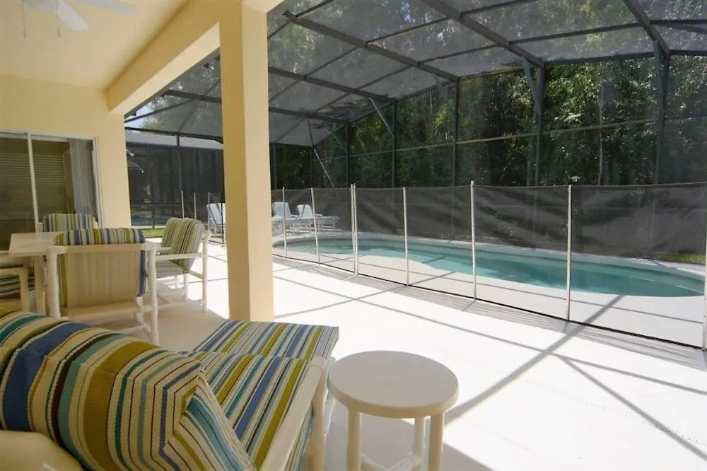 Cumbrian Lakes 1219 - Six Bedroom Villa with Private Pool