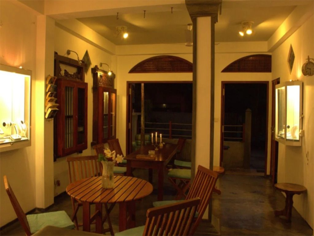 Pipels House