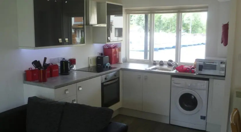 Wroxham Peninsula Cottage