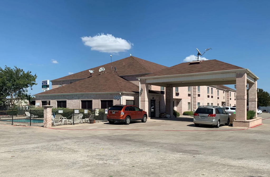 Red Roof Inn Fort Worth – Saginaw