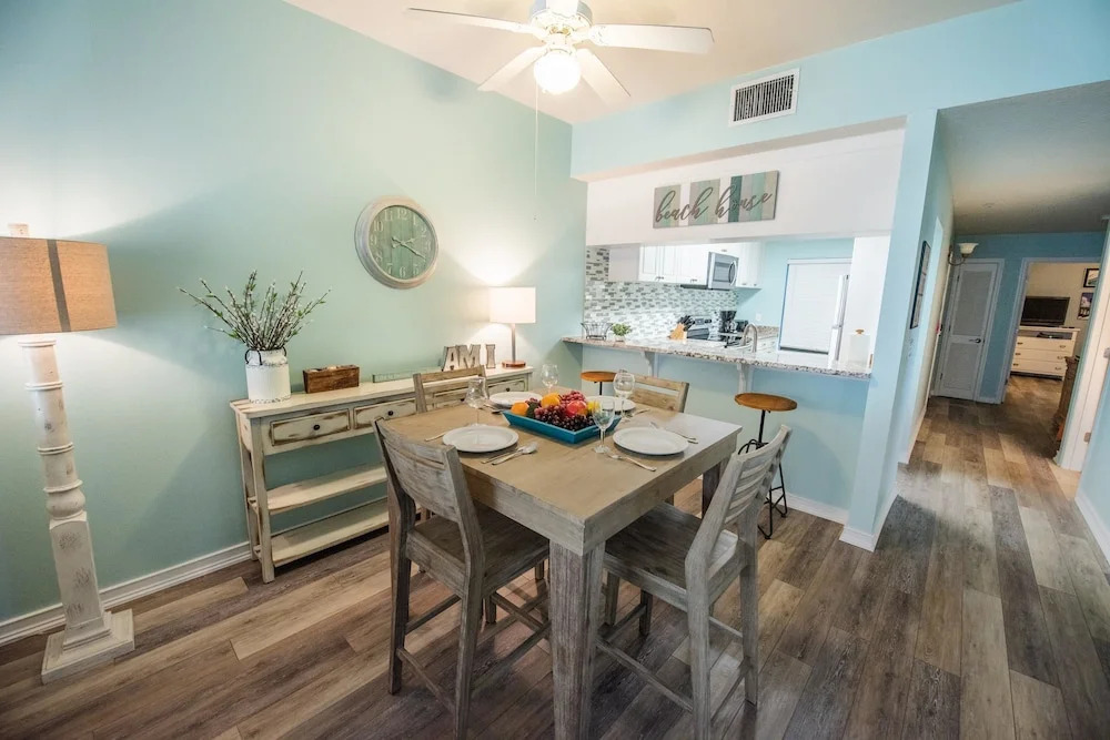 The Gulf Front Apartment 2