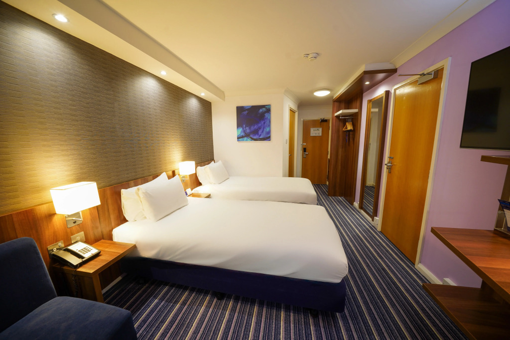 Holiday Inn Express Glenrothes by IHG