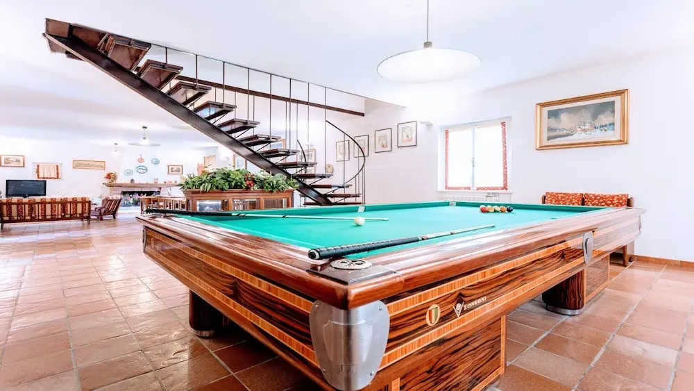 Villa Vallocchia - sleeps 18. Exclusive pool/grounds. Spoleto 10 mins. Rome 1 hr