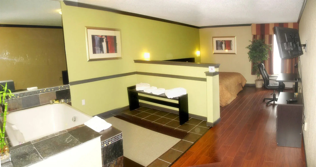 Rite4us Inn & Suites