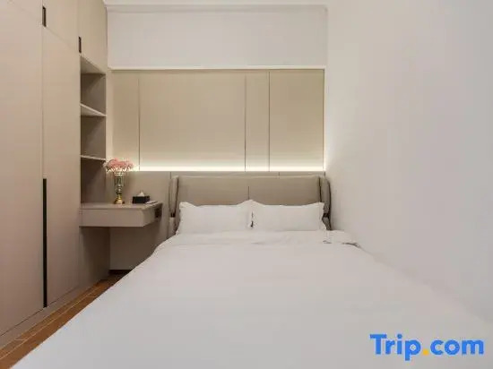 Weier Century Hotel (Dayuecheng Sanya Romance Park)