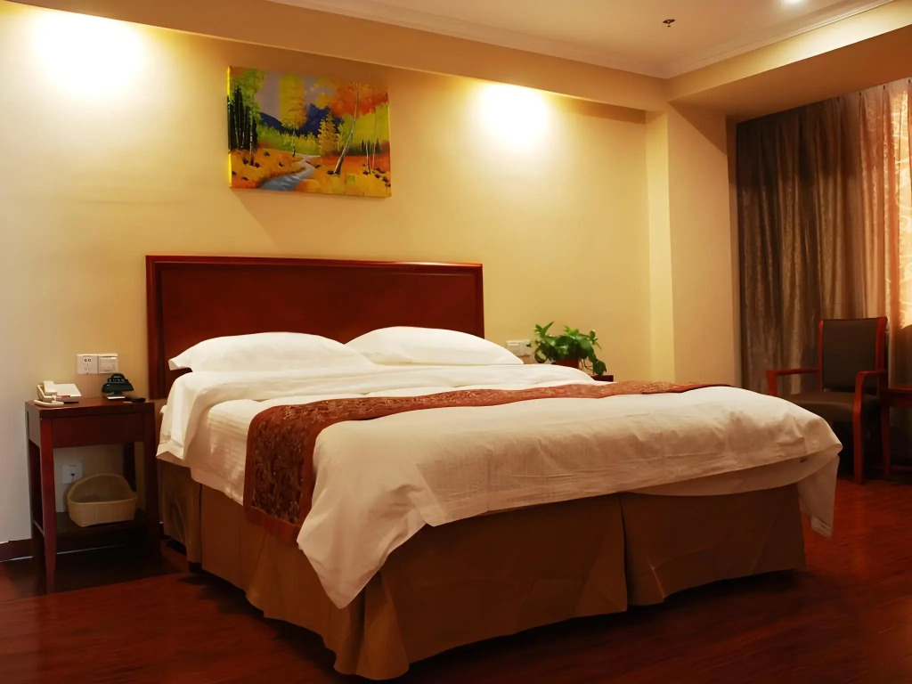 GreenTree Inn ShanDong WeiFang LinQu ZhanQian Road LuChuan Business Hotel