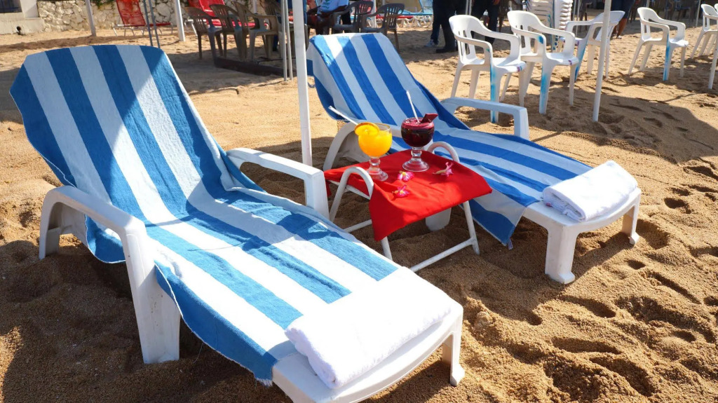 Acamar Beach Resort