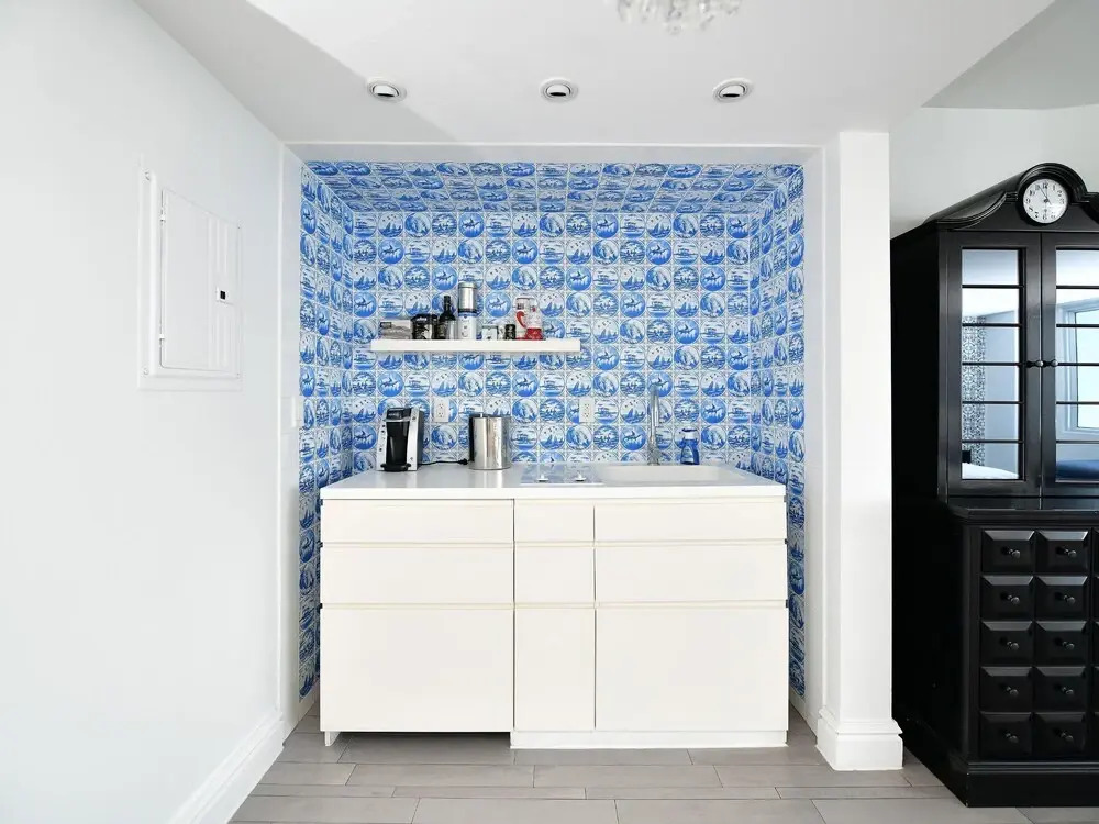 Miami World Rental - Mondrian 608