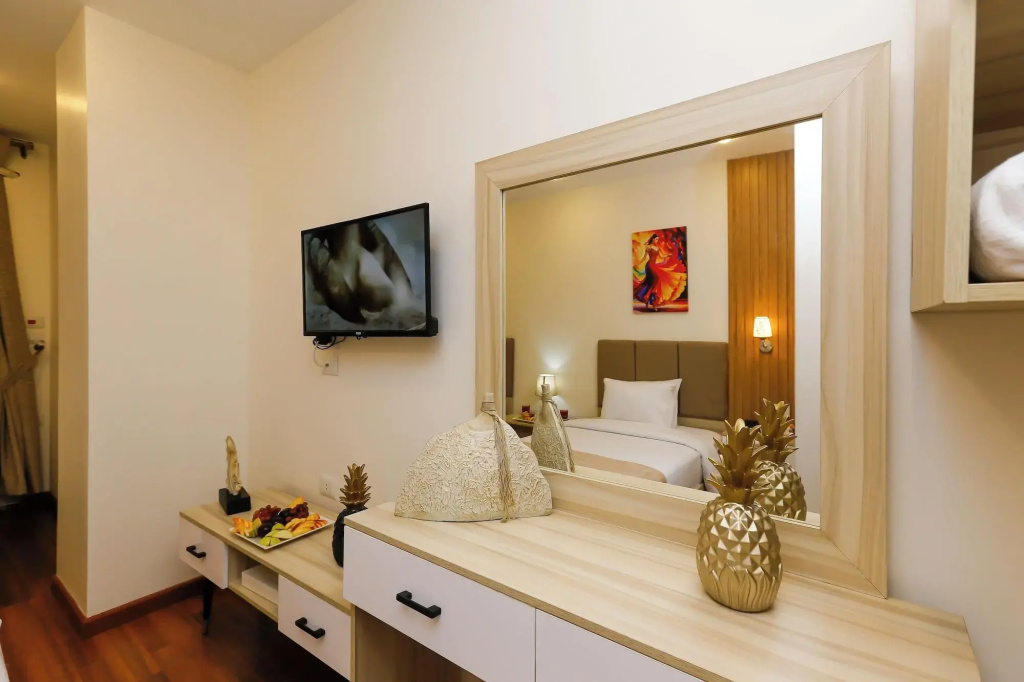 Pyramid Edge Hotel & Exclusive Pyramids View Rooftop