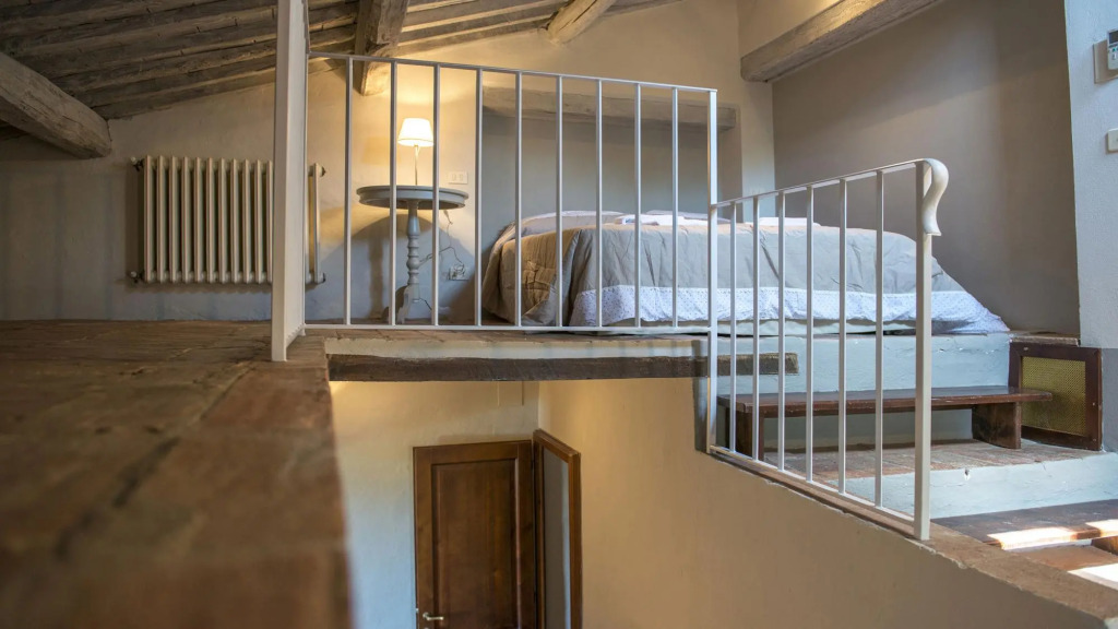 Le Caselle 26, Emma Villas