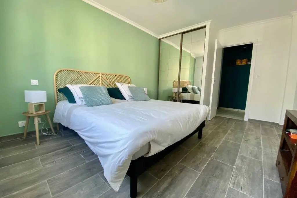 Cosy appt 4* face à Pontaillac - parking & WIFI