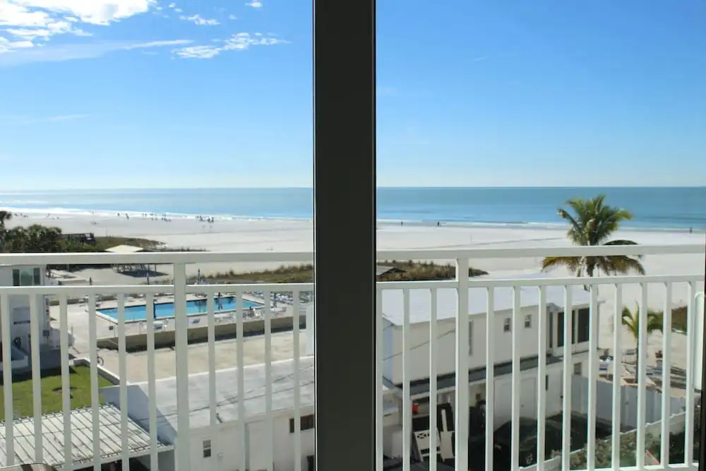 Jamaica Royale 404 - 2 Br Condo