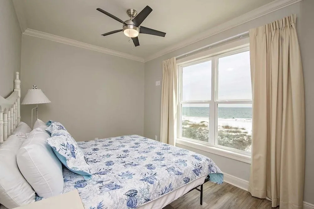 Sandy Castle Beach Home 4 Bedrooms 3 Bathrooms Home