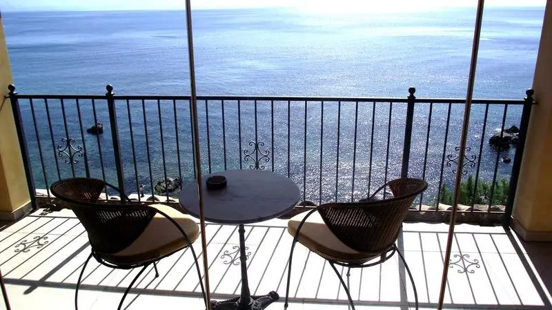 9 Muses Sea View Mansion