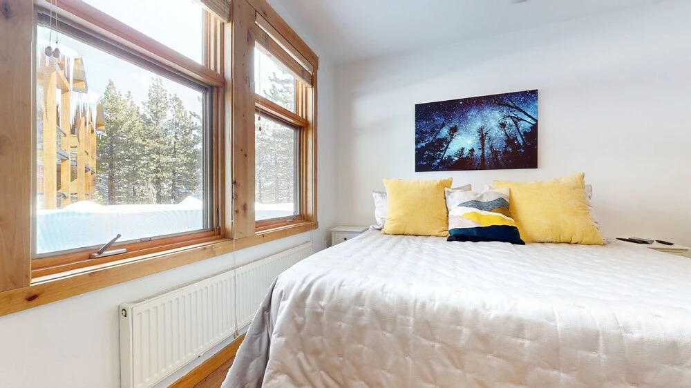 Solstice #17 2 Bedroom Condo by RedAwning, Mammoth Lakes