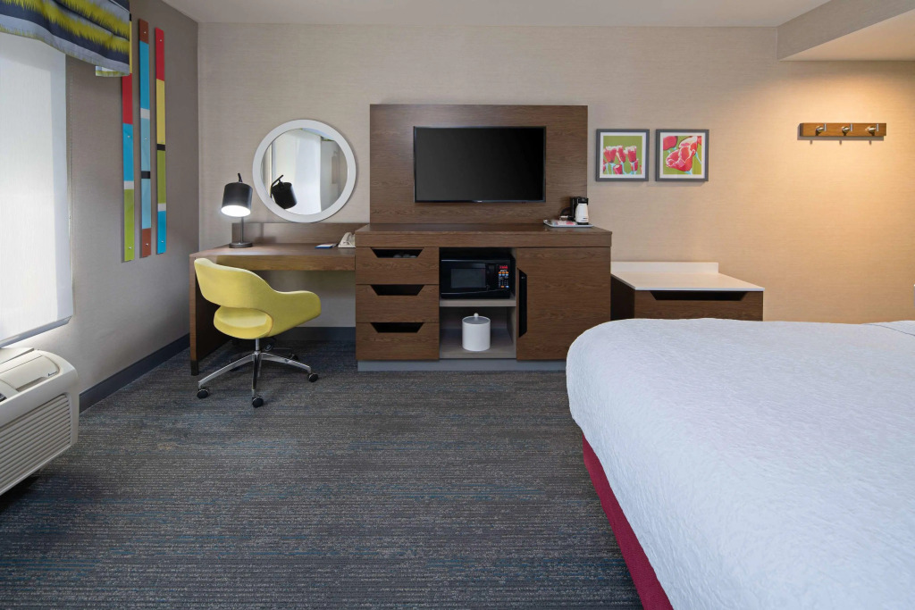 Hampton Inn Visalia