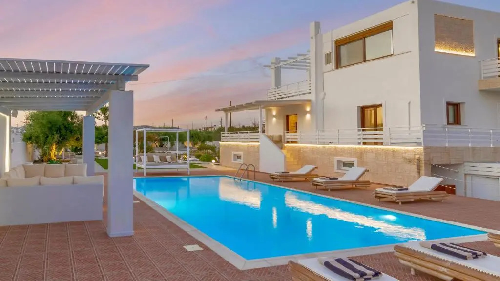 Villa Eva Milos near the beach and Adamas