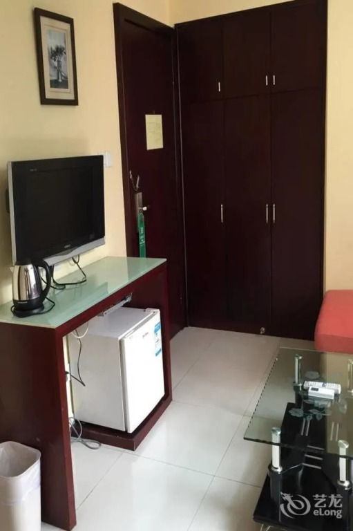 Yafeng Hotel Overseas Chinese Town Branch