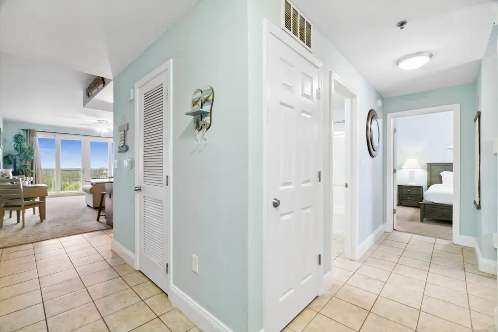 Laketown Wharf 1331