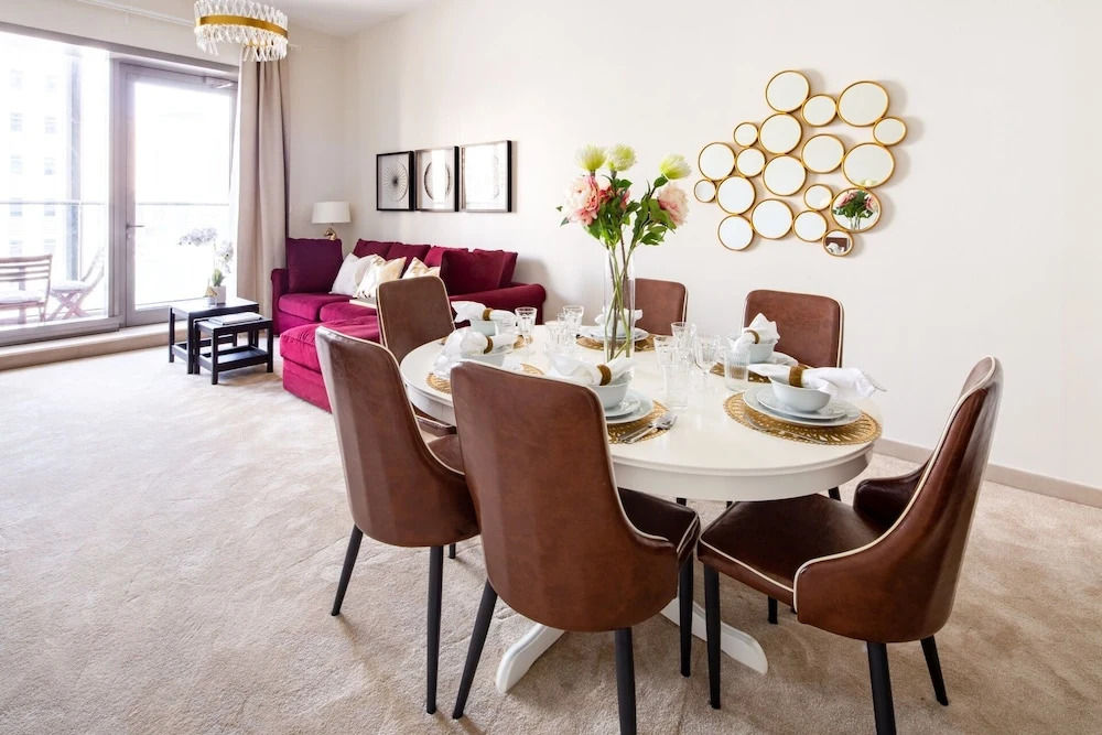 Sophisticated 2BR in Dubai Marina - Your Dream Destination!