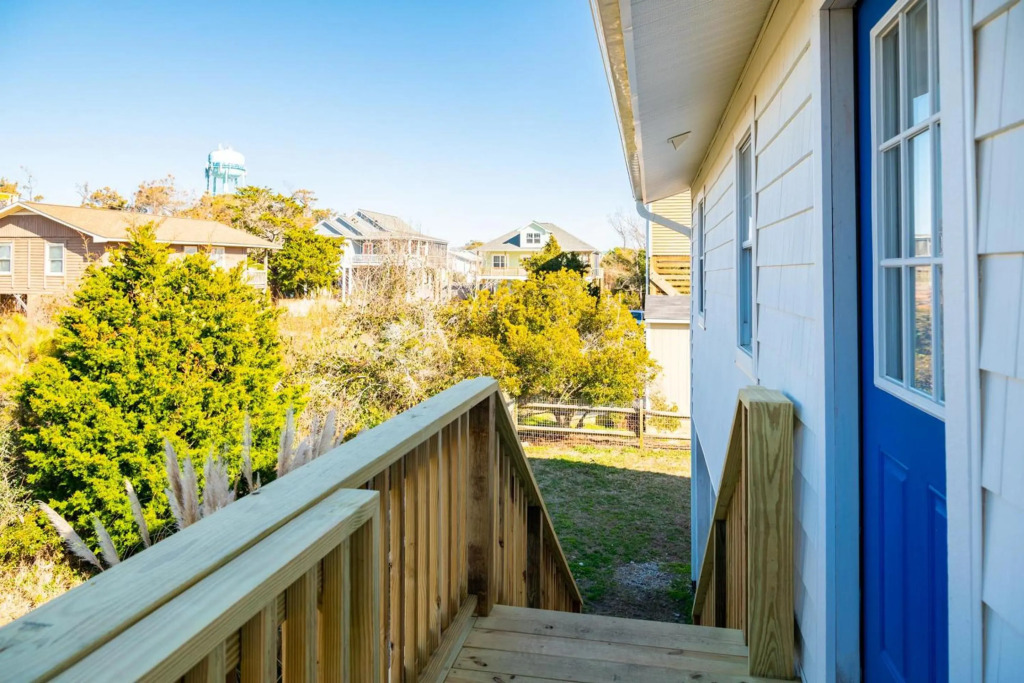 Splendid Days by Oak Island Accommodations