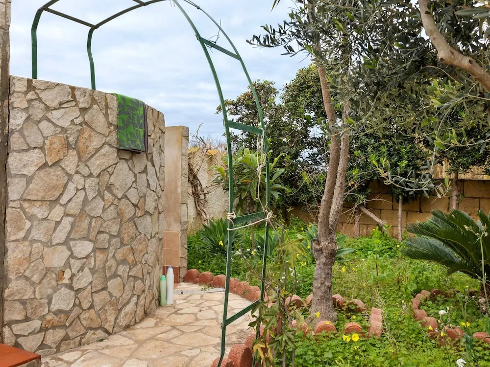 Decent Holiday Home in San Lorenzo with Garden