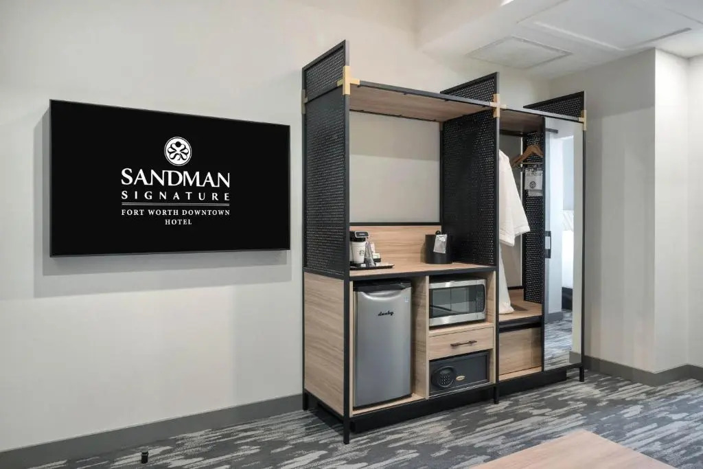 Sandman Signature Fort Worth Texas Hotel